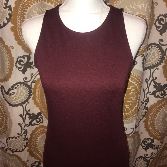 Burgundy fitted midi dress - Picture 3 of 6